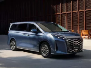 BYD M9. Crédito: Divulgação.