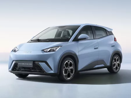 BYD Dolphin Mini estreia nova cor Azul Glacial. Crédito: Divulgação.
