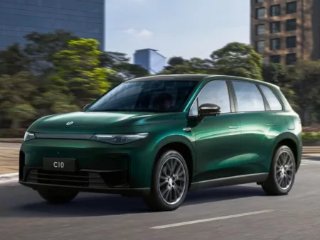 Leapmotor confirma C10 com extensor de autonomia no mercado brasileiro Leapmotor C10 REEV. Crédito: Divulgação.