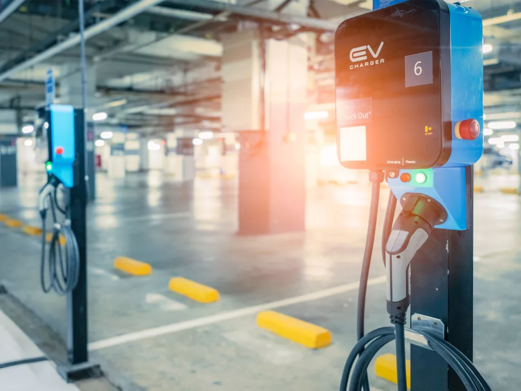 ABVE reconhece avanços, mas aponta discriminação em diretriz dos bombeiros para recarga. Crédito: Fahroni/Shutterstock.com.