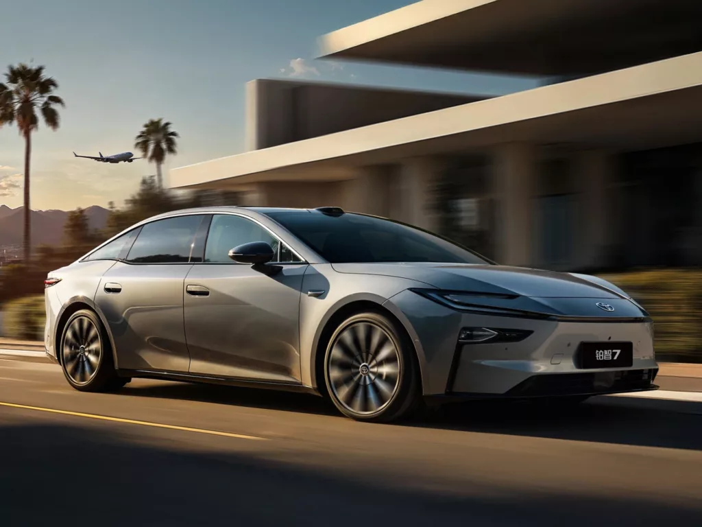 Toyota bZ7. Crédito: Divulgação.