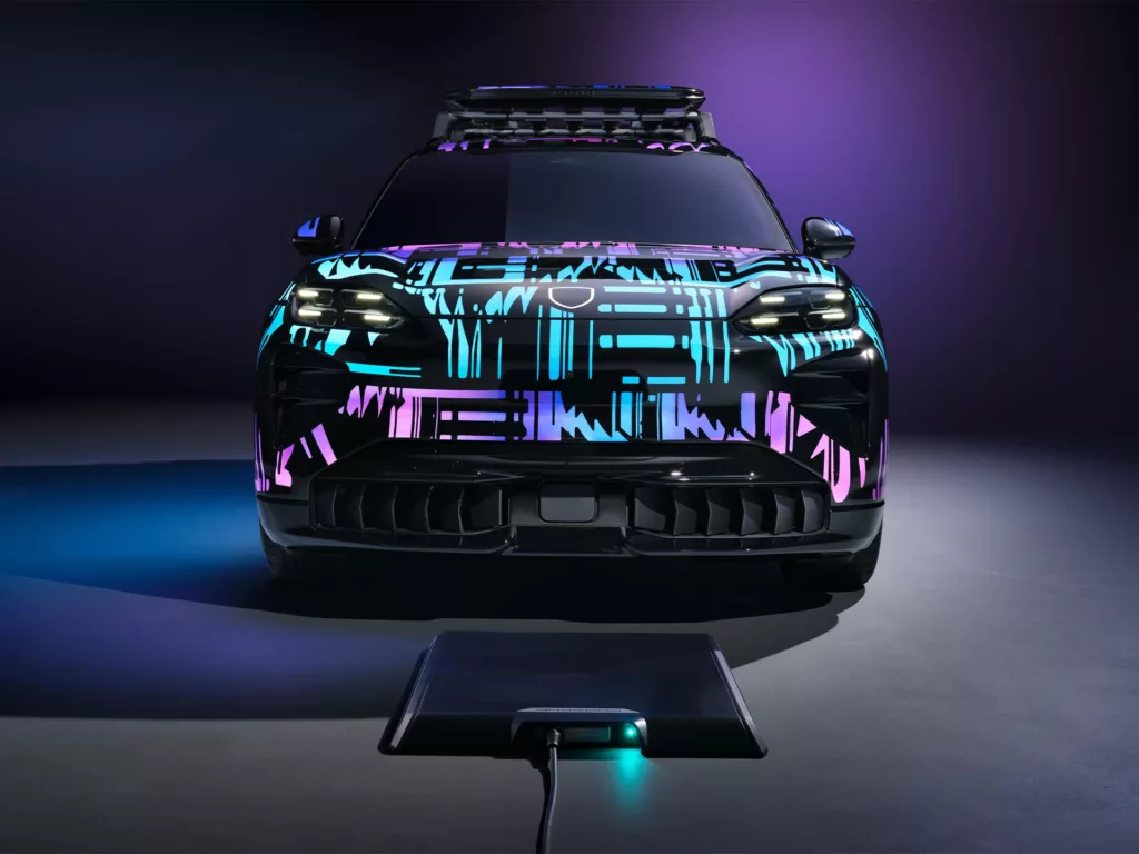 Porsche lança carregamento sem fio de 11 kW: novidade estreia no Cayenne Electric em 2025 Porsche Cayenne Electric. Crédito: Divulgação.