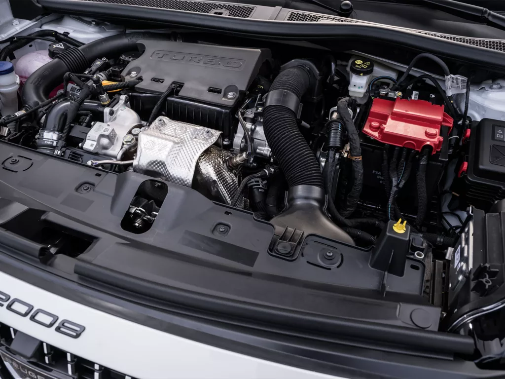 Peugeot 2008 GT T200 Hybrid AT. Crédito: Pedro Bicudo/Divulgação.