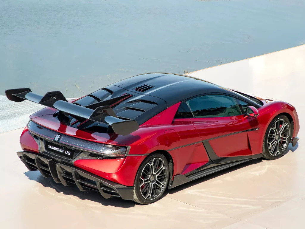 Yangwang U9. Crédito: emirhankaramuk/Shutterstock.com.