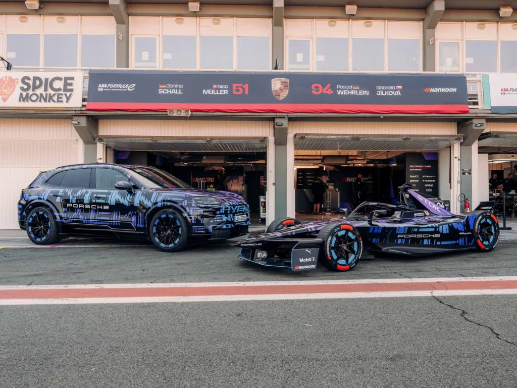 Porsche Cayenne Elétrico e 99X Electric. Crédito: Divulgação.