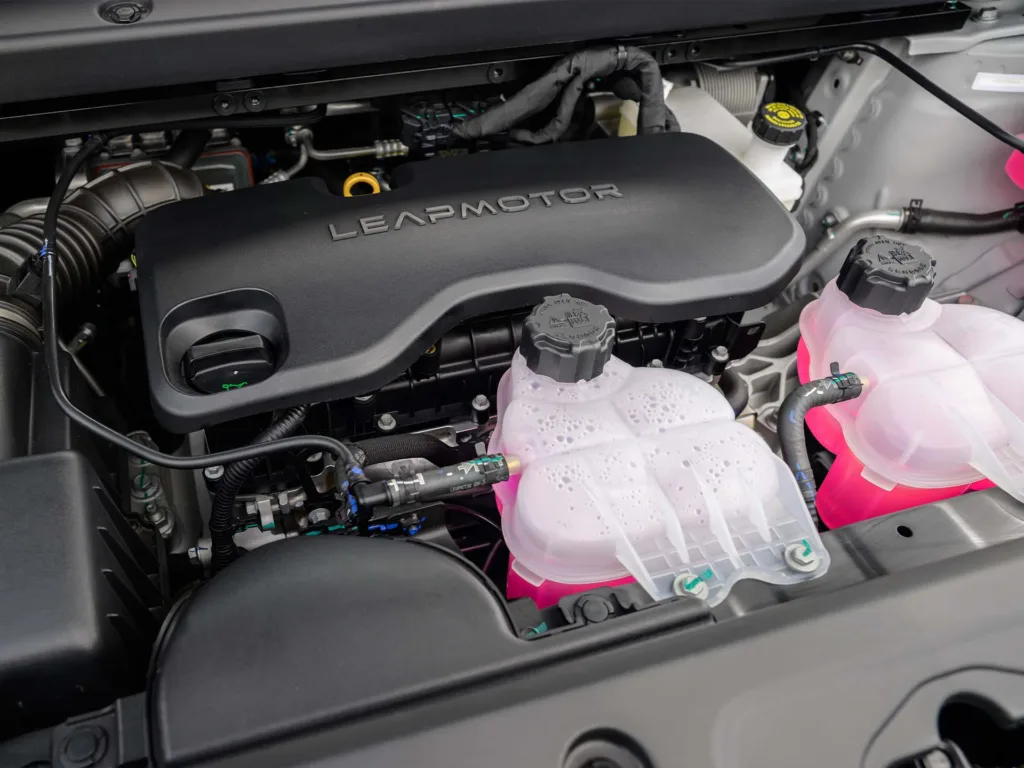 Leapmotor C10 Ultra-Híbrido (REEV). Crédito: Divulgação.