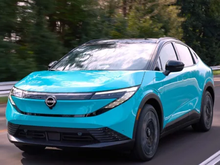 Nissan Leaf. Crédito: Divulgação.